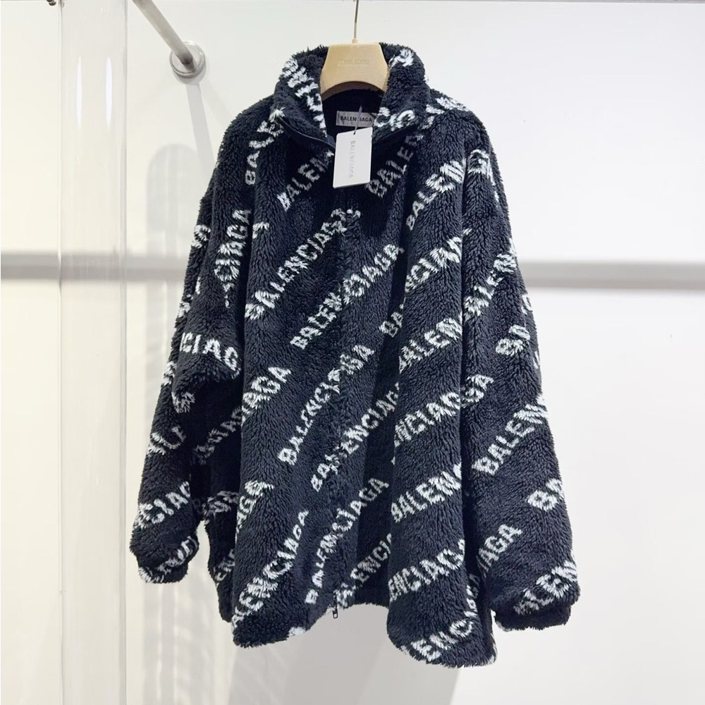 Authentic Balenciaga Black and White Fleece Jacket - Picture 1 of 5